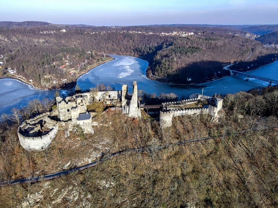 Dron nad Bítovem a Cornštejnem