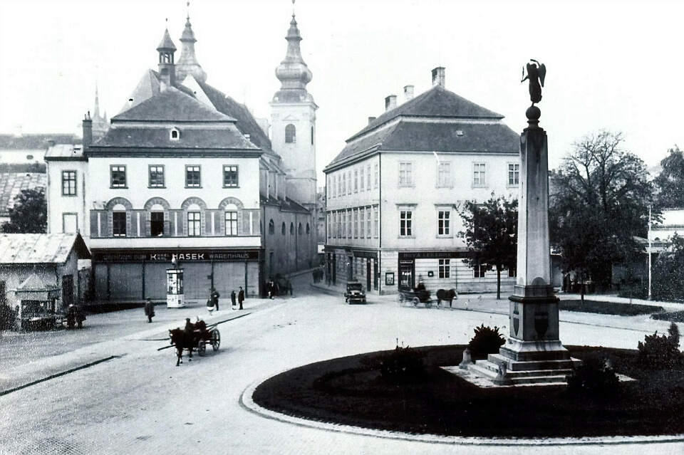 Kopalovo (dnes Komenského ) námstí - 1925