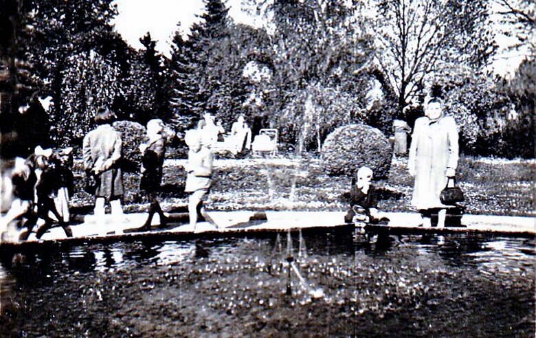 fontánka v Jubilejním parku - 1953